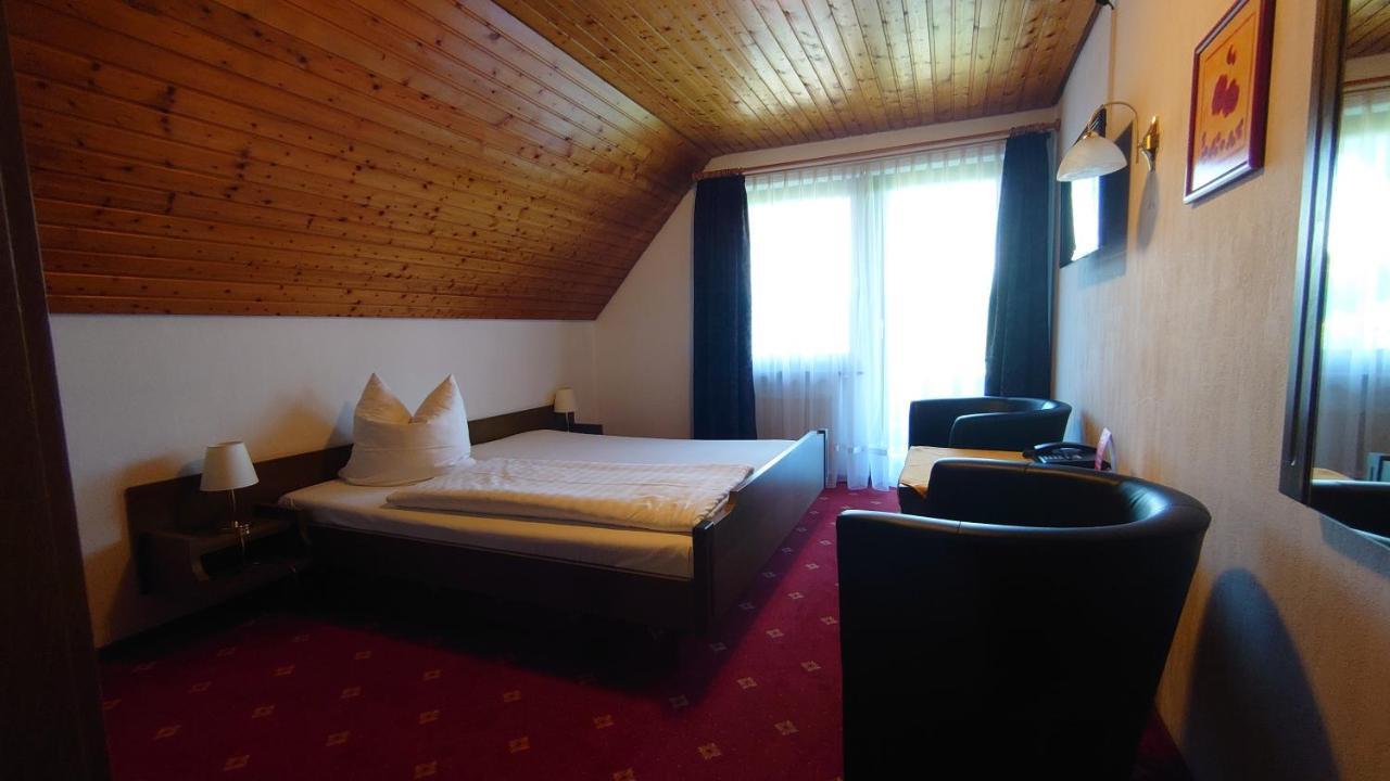 Hotel Landgasthof Fromm Untergruppenbach Eksteriør billede