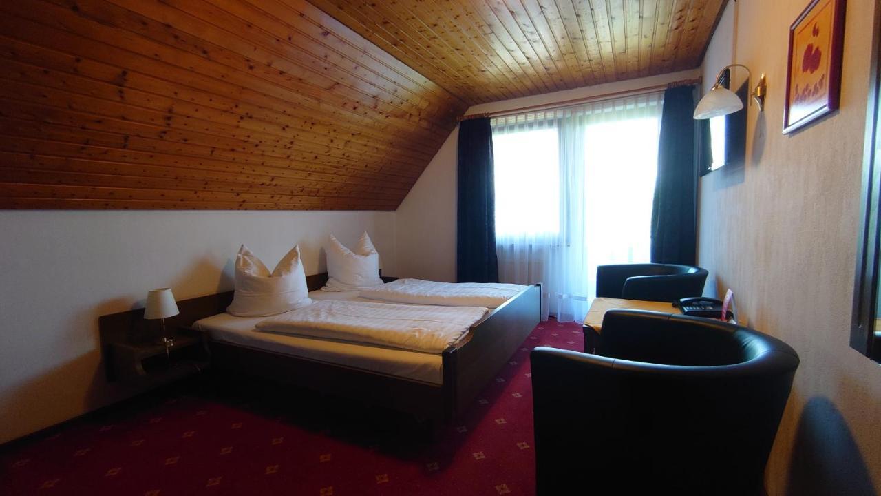 Hotel Landgasthof Fromm Untergruppenbach Eksteriør billede
